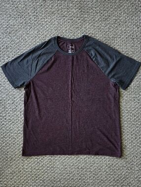 Sonoma Two-Tone Raglan Tee in Maroon and Charcoal